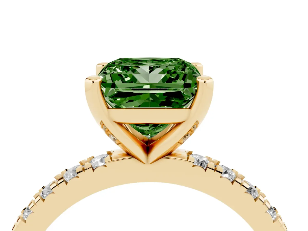 Fancy Green Princess Cut Diamond Pavé Band Solitaire with Four-Prong Setting Yellow gold
