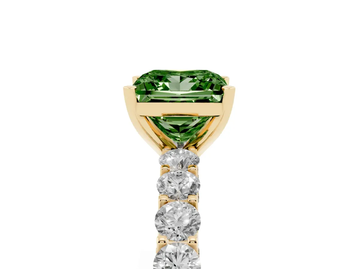Fancy Green Princess Cut Diamond Solitaire Ring with Shared Prong Pavé Band and Four-Prong Setting Yellow gold