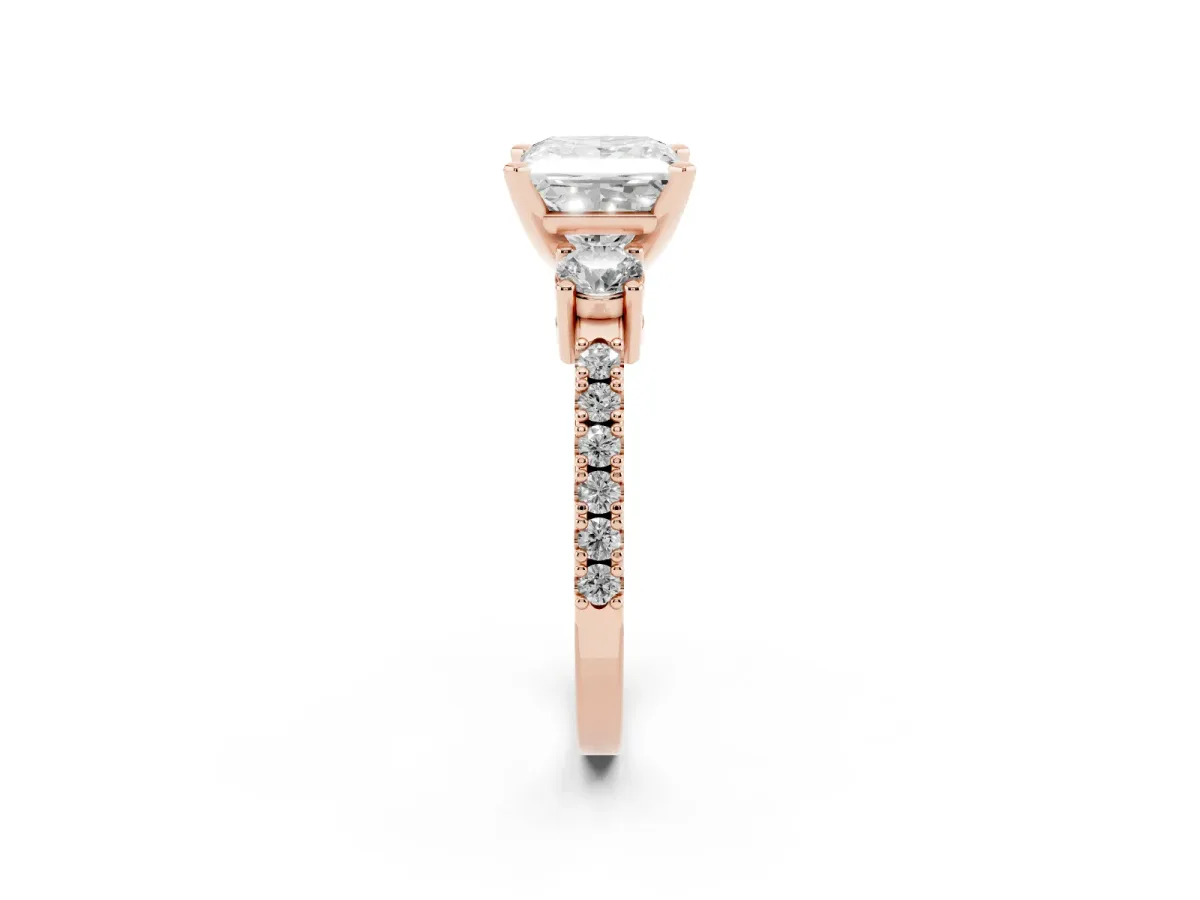 Princess Cut Three-Stone Diamond Pavé Band with Prong Setting Rose gold