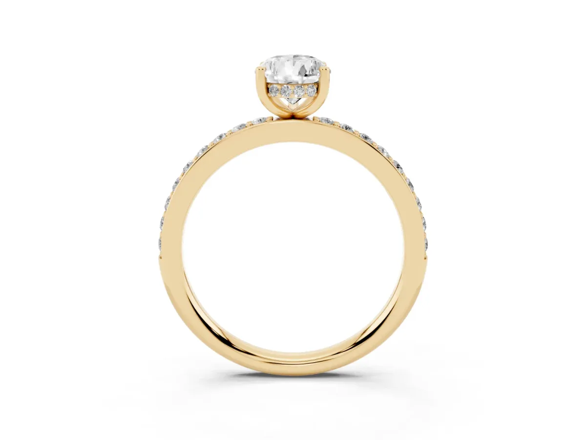 Pear Cut Cut Diamond Pavé Band Ring with Four-Prong Setting Yellow gold