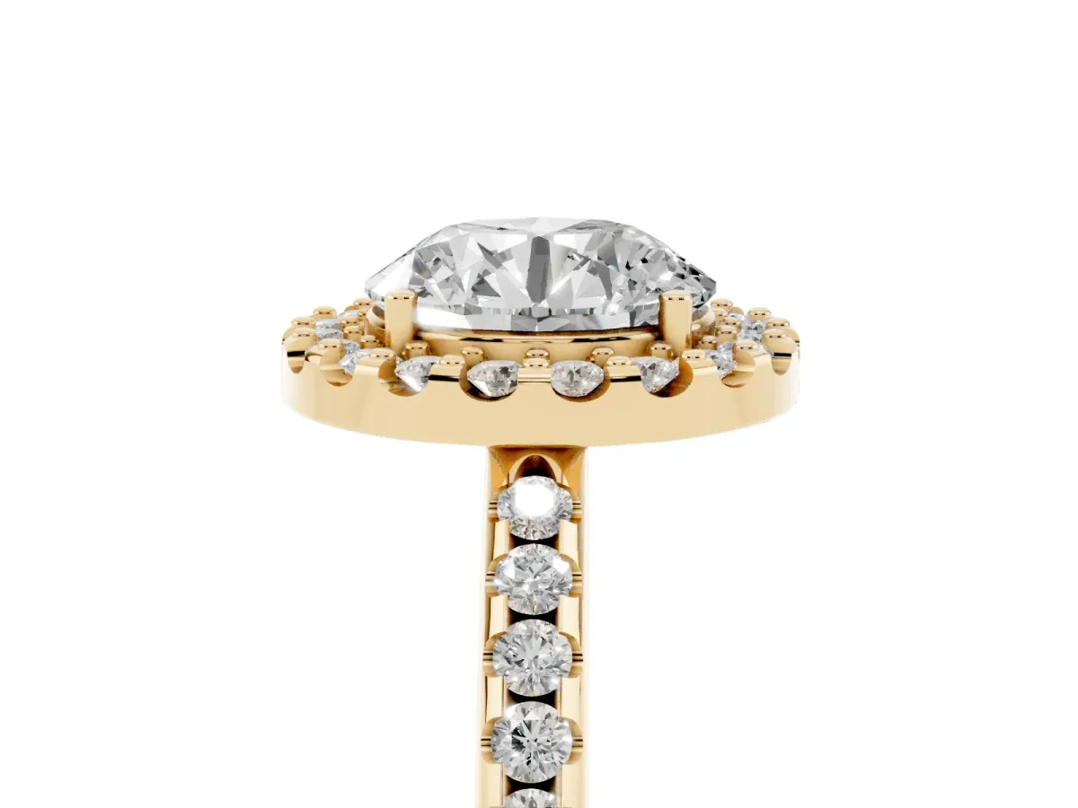 Round Cut Diamond Pavé Halo Ring with Four-Prong Setting Yellow gold