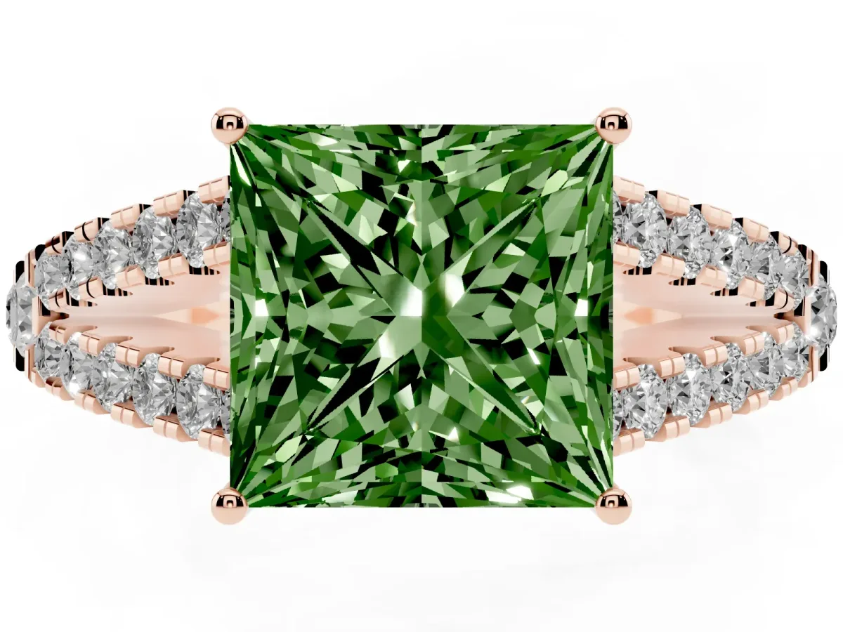Fancy Green Princess Cut Diamond Split Shank Pavé Engagement Ring with Four-Prong Setting Rose gold