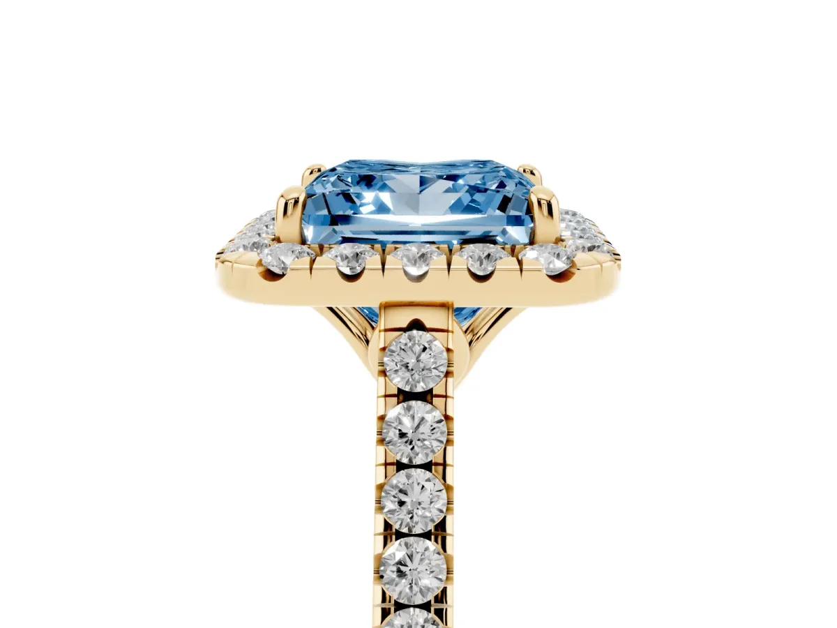 Fancy Blue Princess Cut Halo Pavé Diamond Engagement Ring with Four-Prong Setting Yellow gold