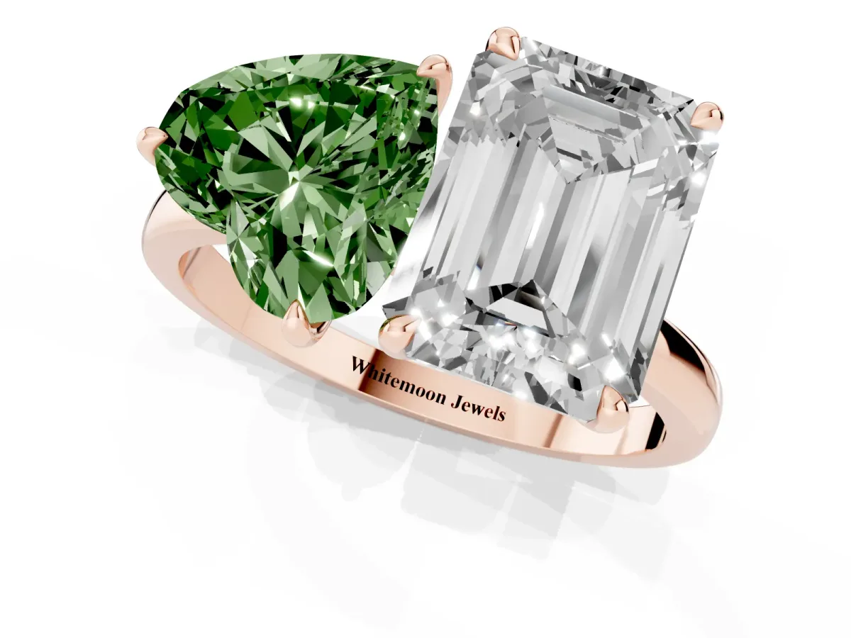 Fancy Green Heart Cut and Emerald Cut Toi Moi Ring with Prong Setting Rose gold