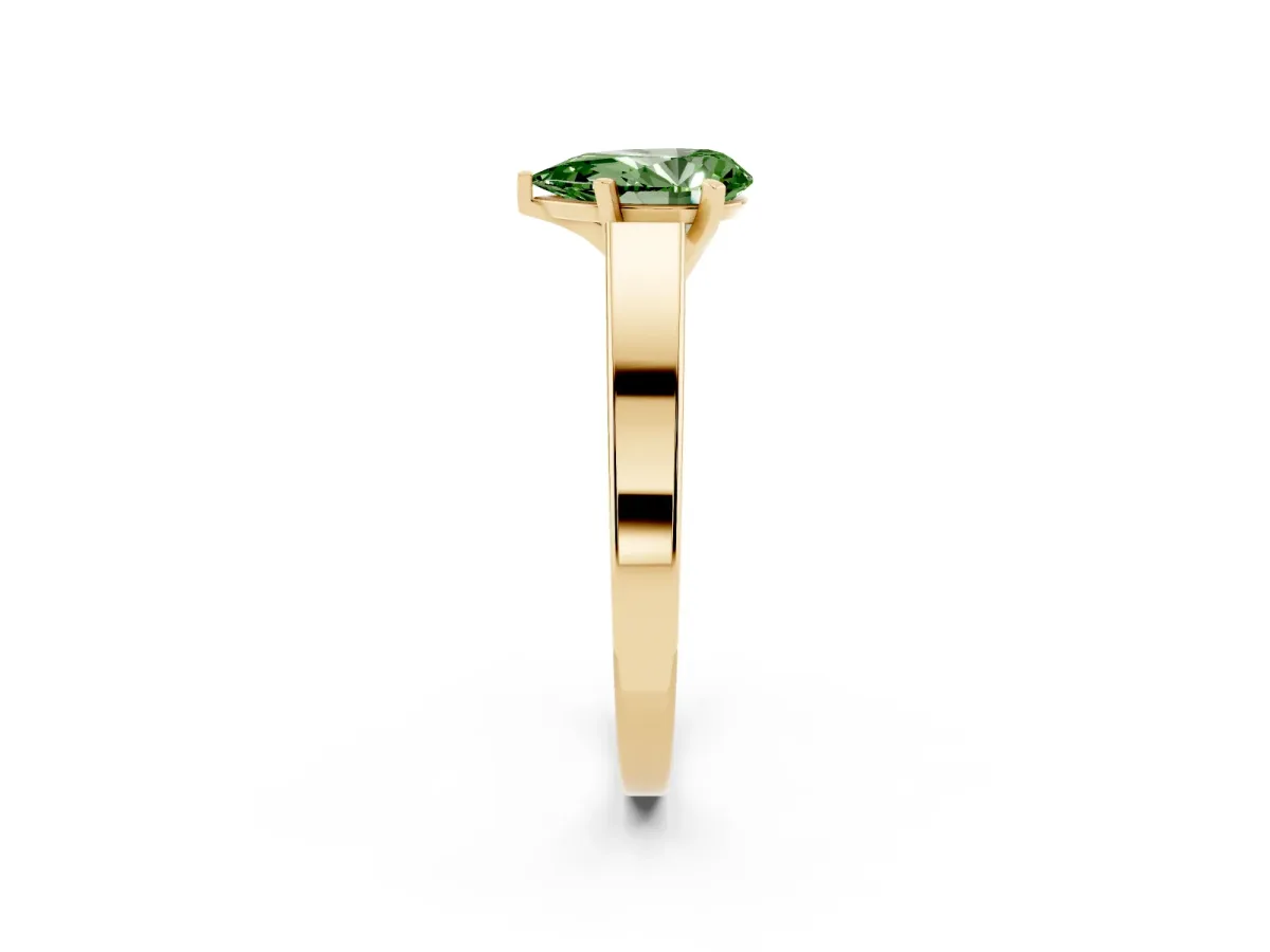 Fancy Green Pear Cut Solitaire Engagement Ring with Four-Prong Setting and Tapered Band Yellow gold