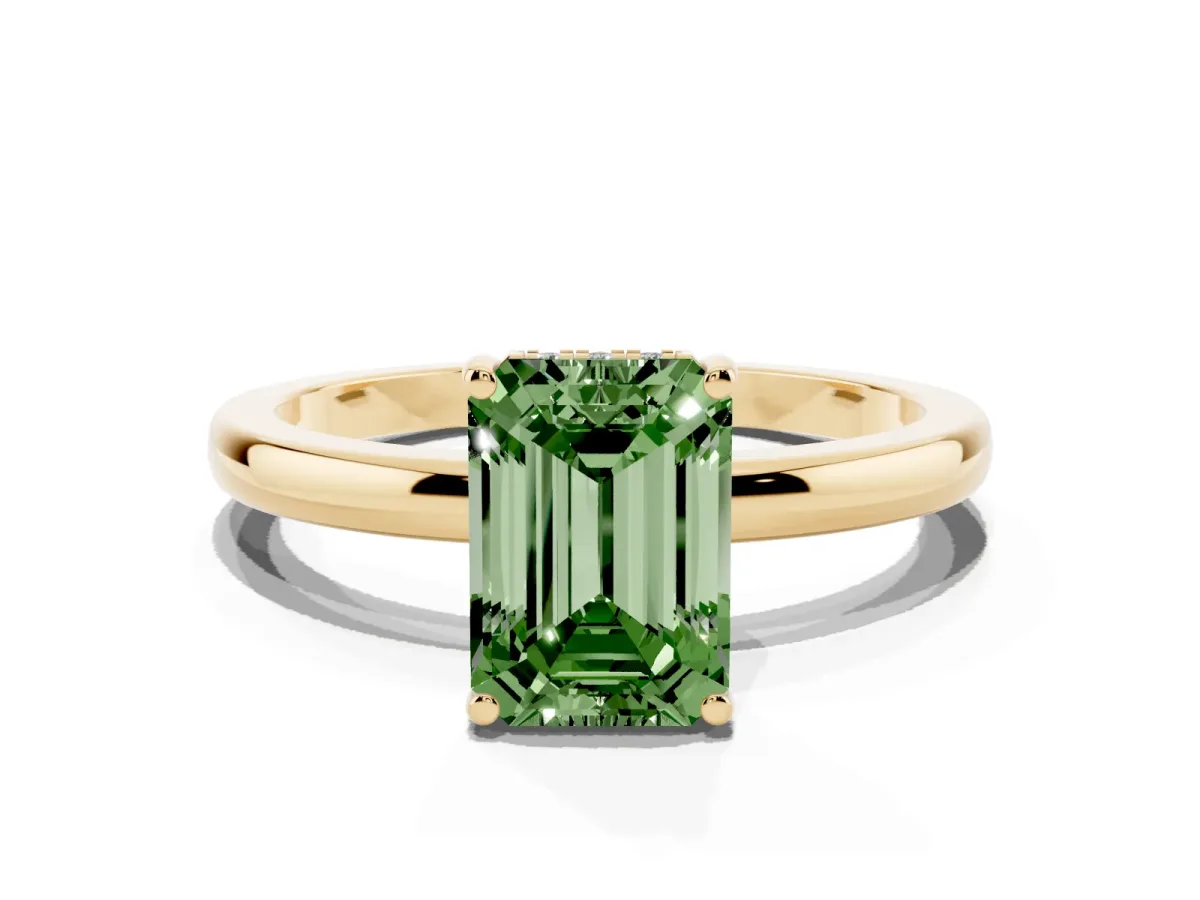 Fancy Green Emerald Cut Solitaire Diamond Ring with Prong Setting and Plain Band Yellow gold