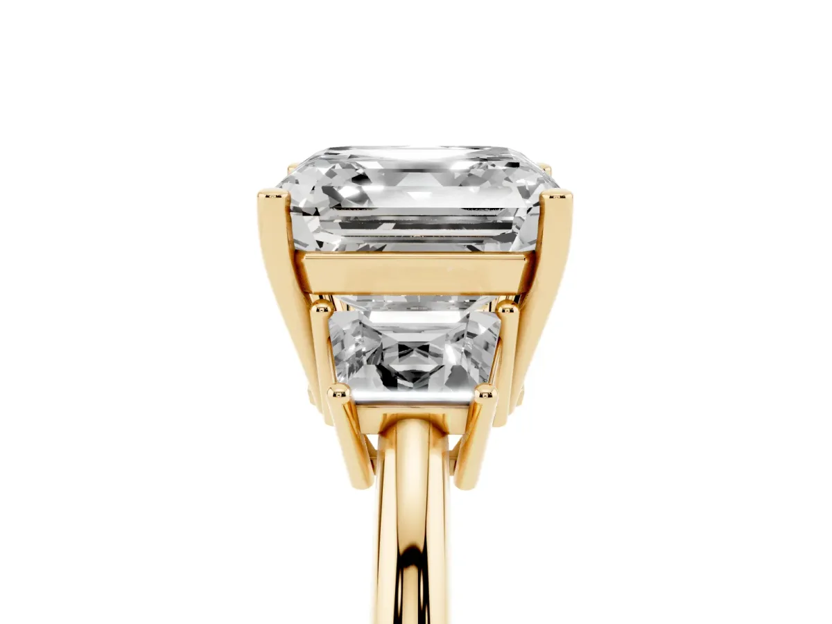 Asscher Cut Diamond Three-Stone Ring with Trapezoid Side Stones and Prong Setting Yellow gold