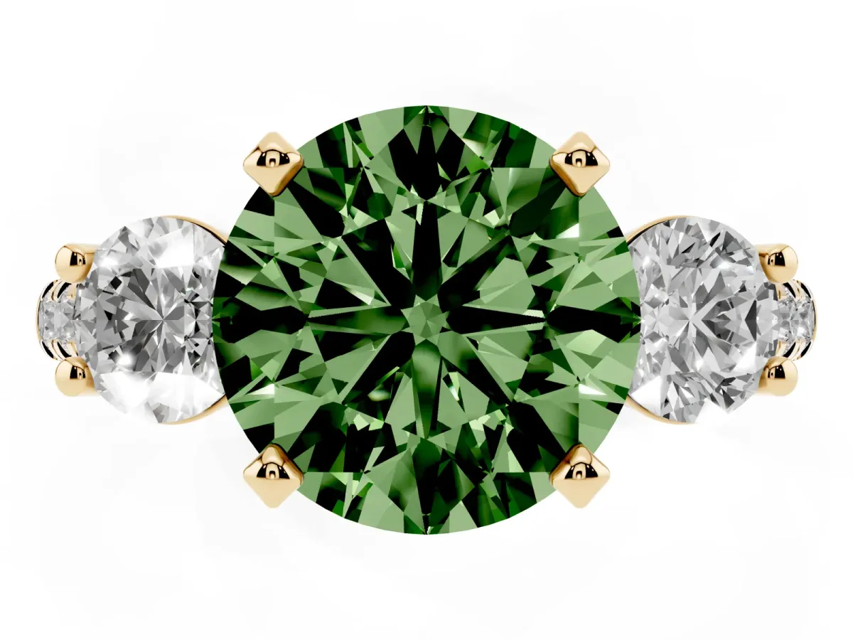 Fancy Green Three-Stone Round Cut Diamond Pavé Band with Four-Prong Setting Yellow gold