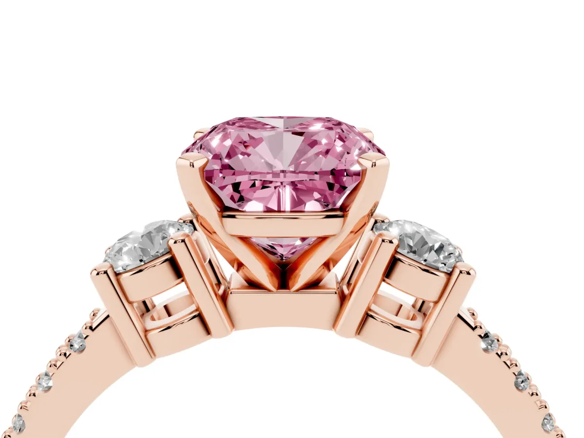 Fancy Pink Cushion Cut Three-Stone Diamond Pavé Band with Prong Setting Rose gold