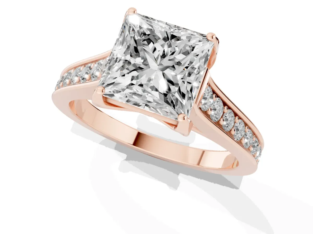 Princess Cut Brilliant Cut Diamond Engagement Ring with Pavé Band and Four-Prong Setting Rose gold