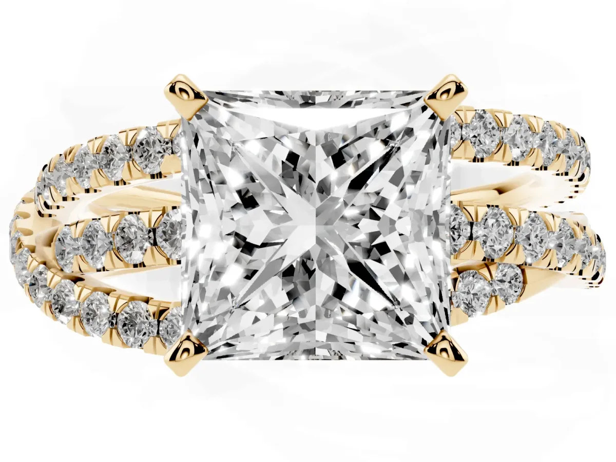 Princess Cut Solitaire Twist Band with Pavé Setting and Four-Prong Setting Yellow gold