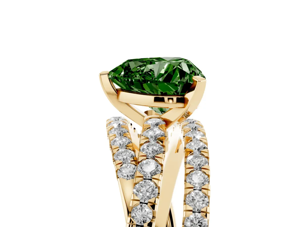 Fancy Green Heart Cut Solitaire Twist Band with Pavé Setting and Four-Prong Setting Yellow gold