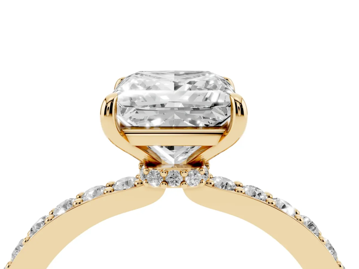 Princess Cut Diamond Solitaire Engagement Ring with Pavé Band and Four-Prong Setting Yellow gold