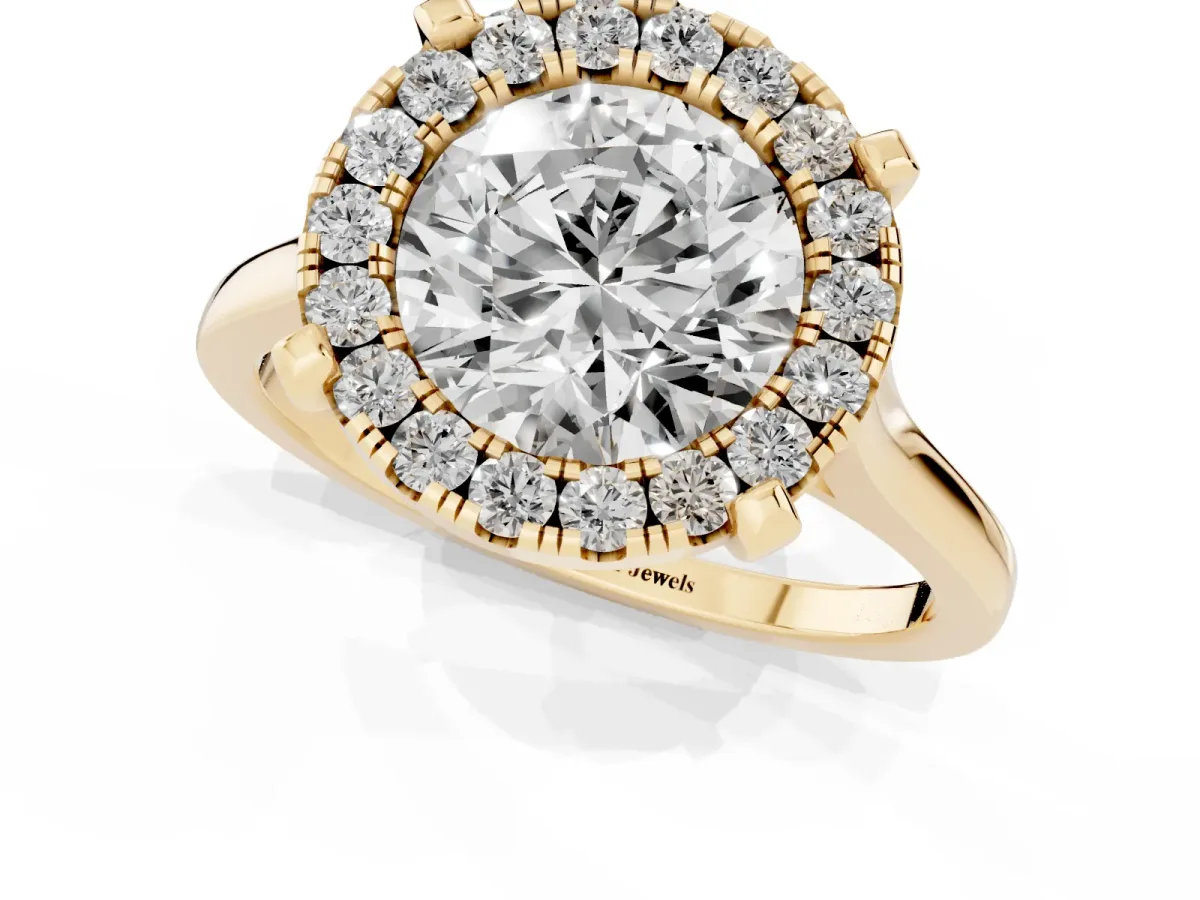 Round Cut Diamond Cluster Halo Solitaire with Four-Prong Setting Yellow gold