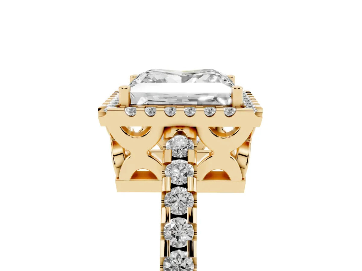 Princess Cut Diamond Halo Engagement Ring with Pavé Band and Prong Setting Yellow gold