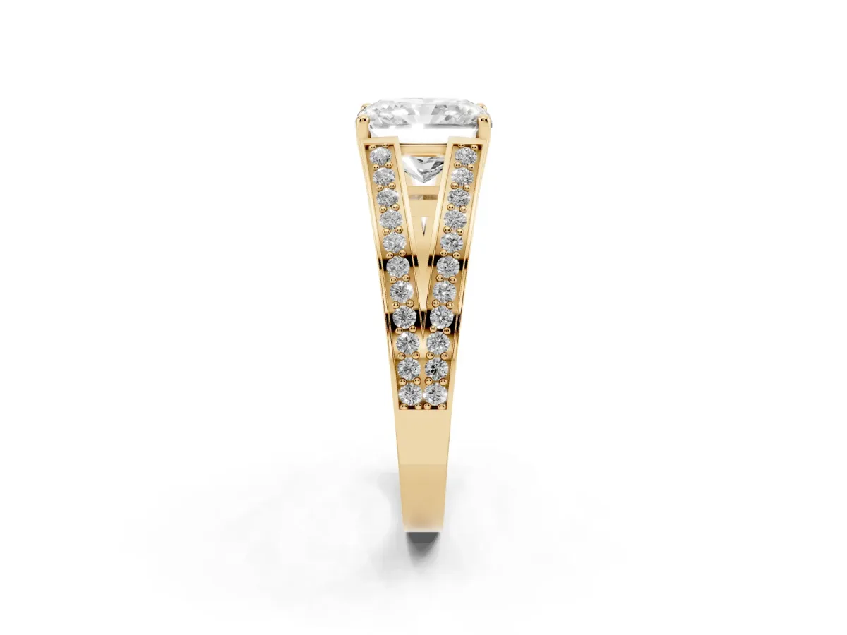 Radiant Cut Diamond Split Shank Ring with Pavé Band and Four-Prong Setting Yellow gold