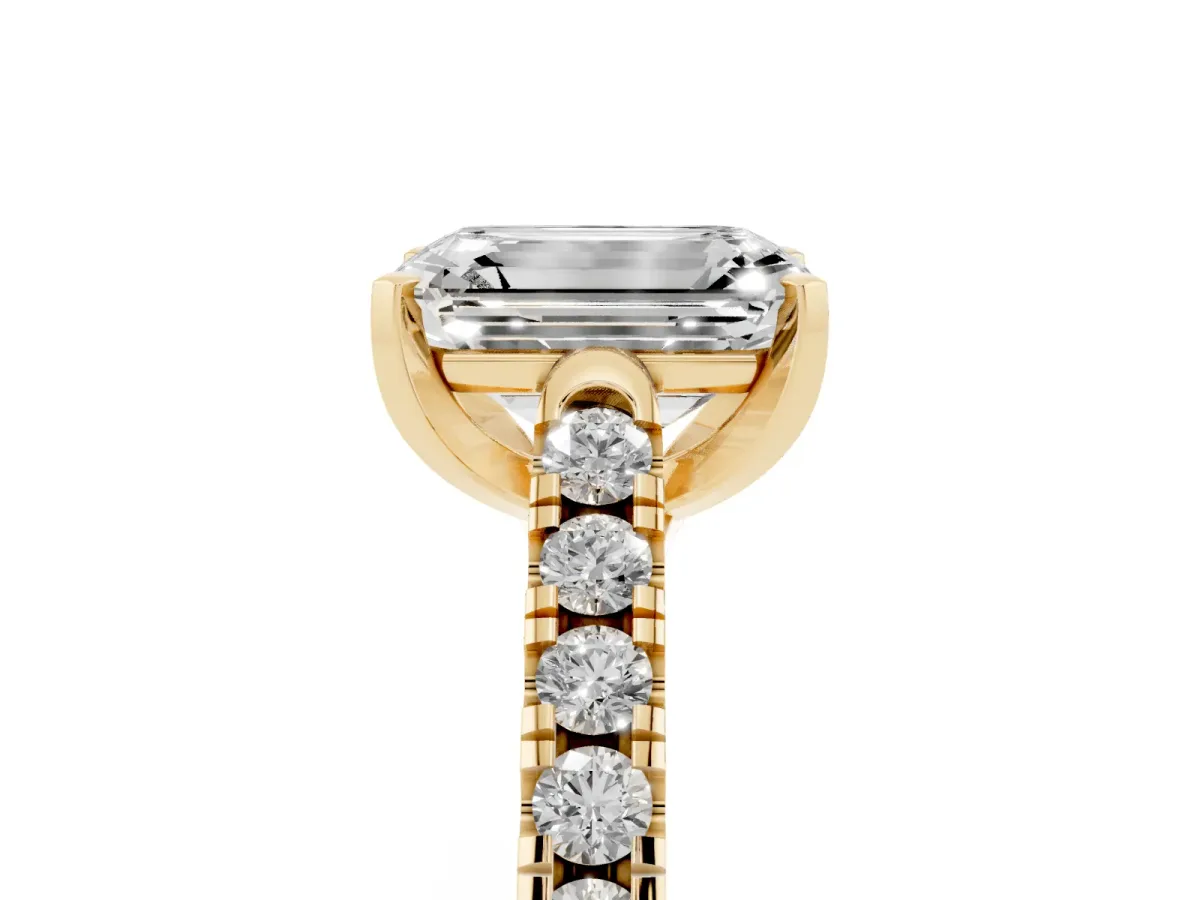 Emerald Cut Diamond Pavé Band Solitaire Ring with Prong Setting Yellow gold