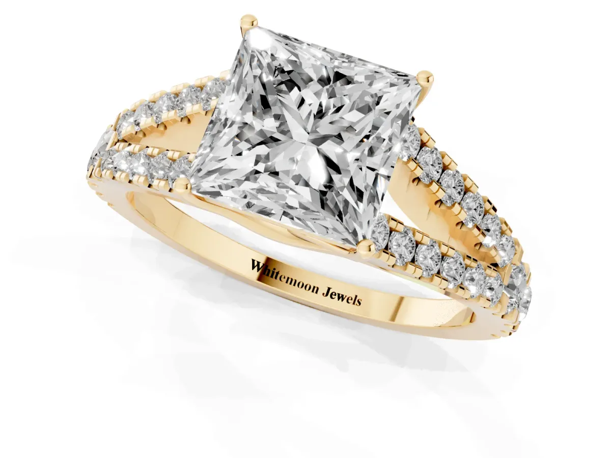 Princess Cut Diamond Split Shank Pavé Engagement Ring with Four-Prong Setting Yellow gold