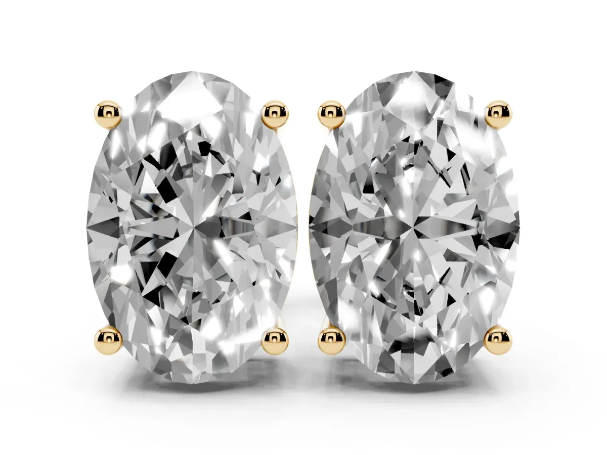 Oval Cut Diamond Stud Earrings Yellow gold
