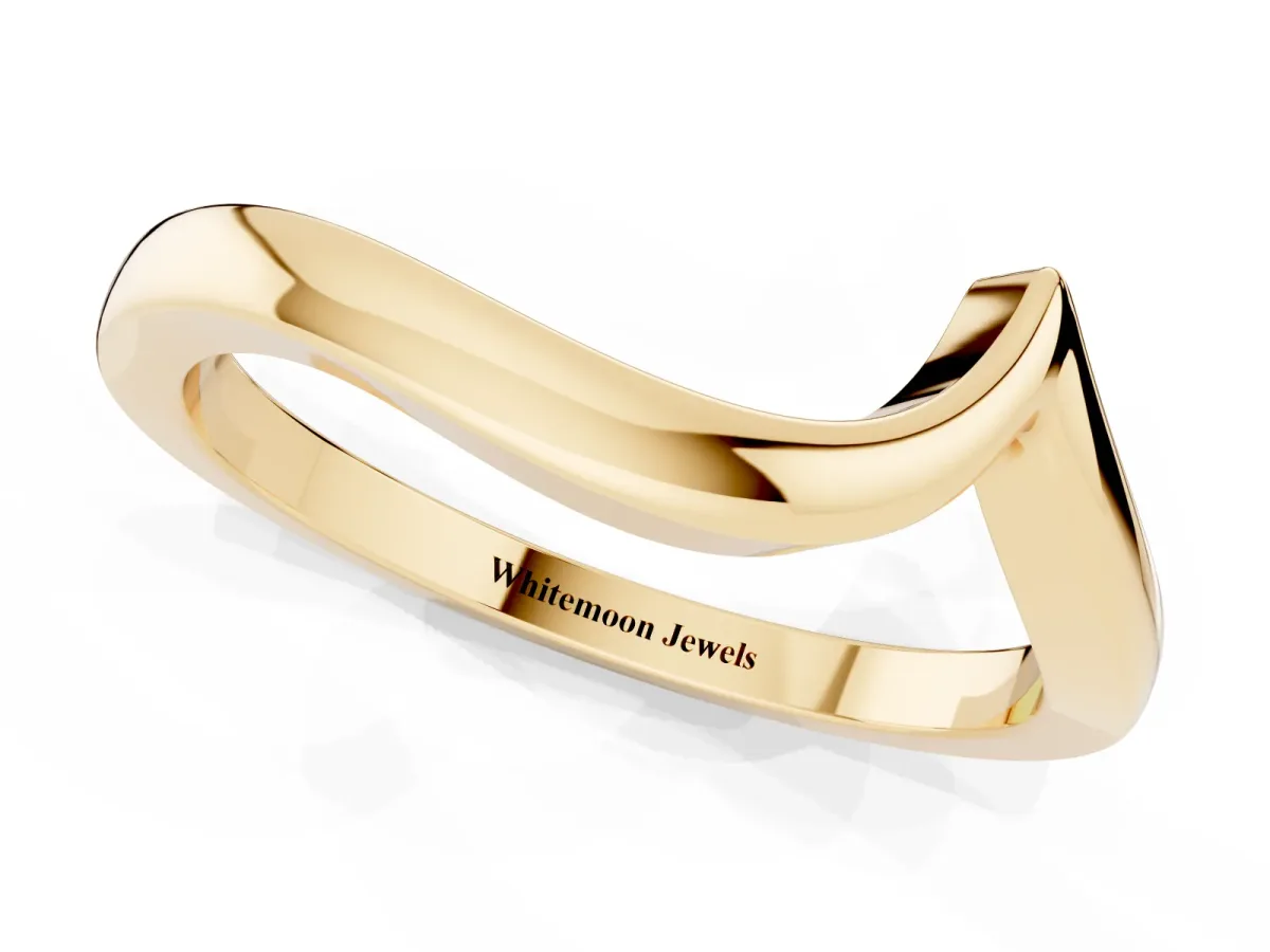 Chevron V-Shaped Contour Band Yellow gold