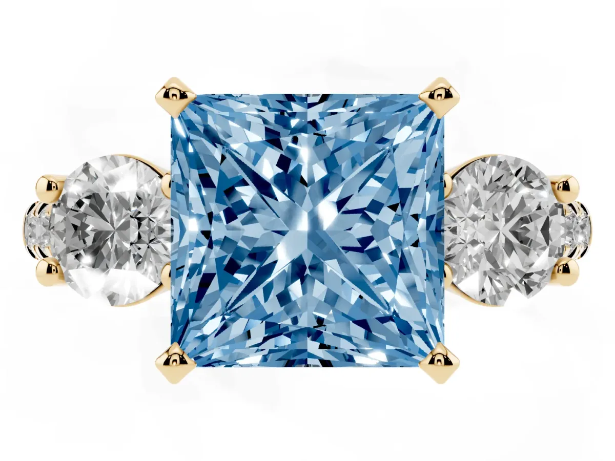 Fancy Blue Three-Stone Princess Cut Diamond Pavé Band with Four-Prong Setting Yellow gold