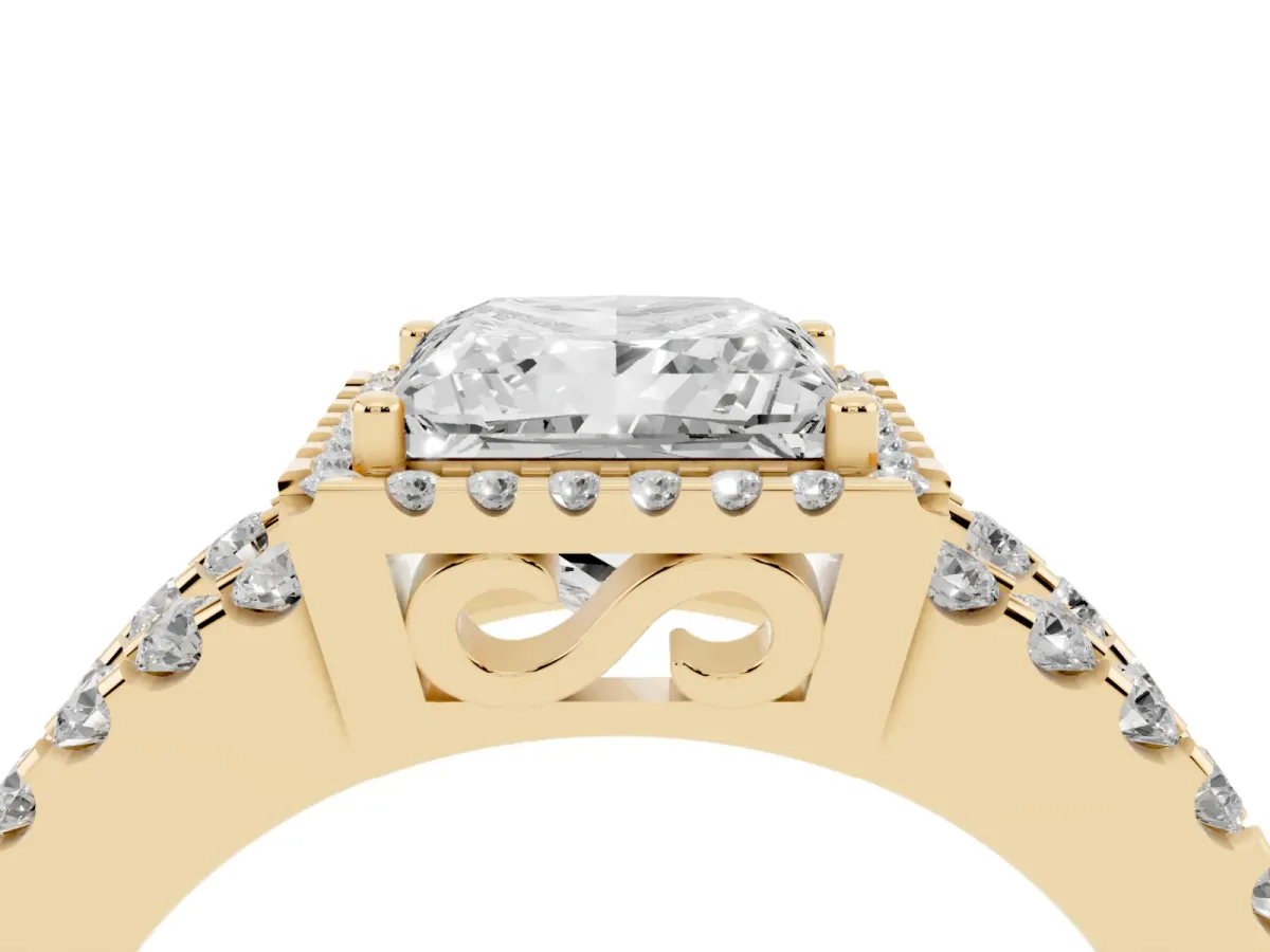 Princess Cut Cut Halo Split Shank Diamond Ring with Four-Prong Setting Yellow gold