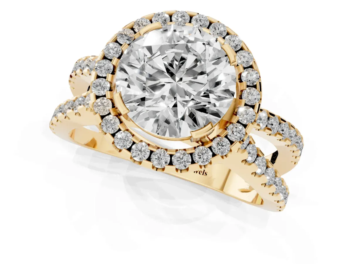 Round Cut Diamond Halo Ring with Split Shank Pavé Band and Prong Setting Yellow gold