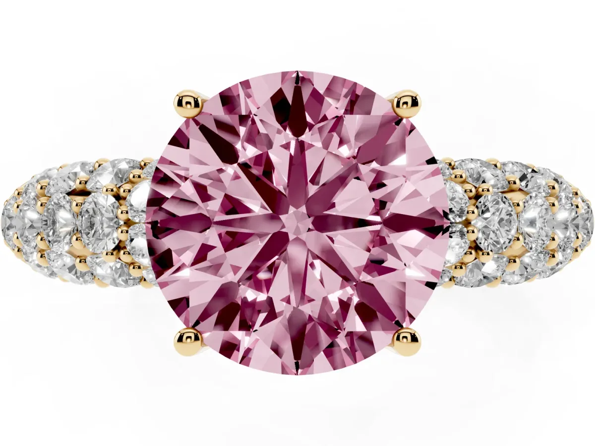 Fancy Pink Round Cut Diamond Pavé Band Solitaire Ring with Four-Prong Setting Yellow gold