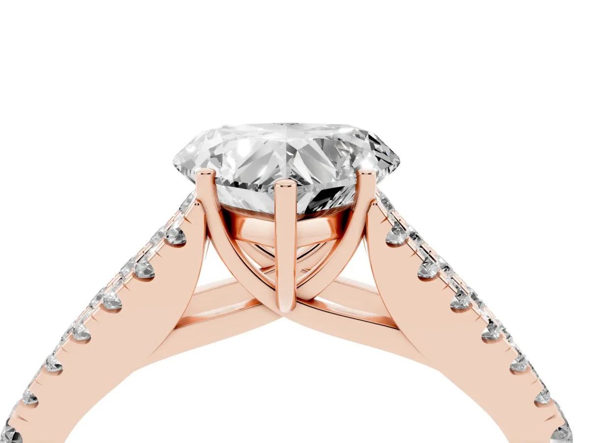 Heart Cut Diamond Split Shank Engagement Ring with Round Pavé and Prong Setting Rose gold