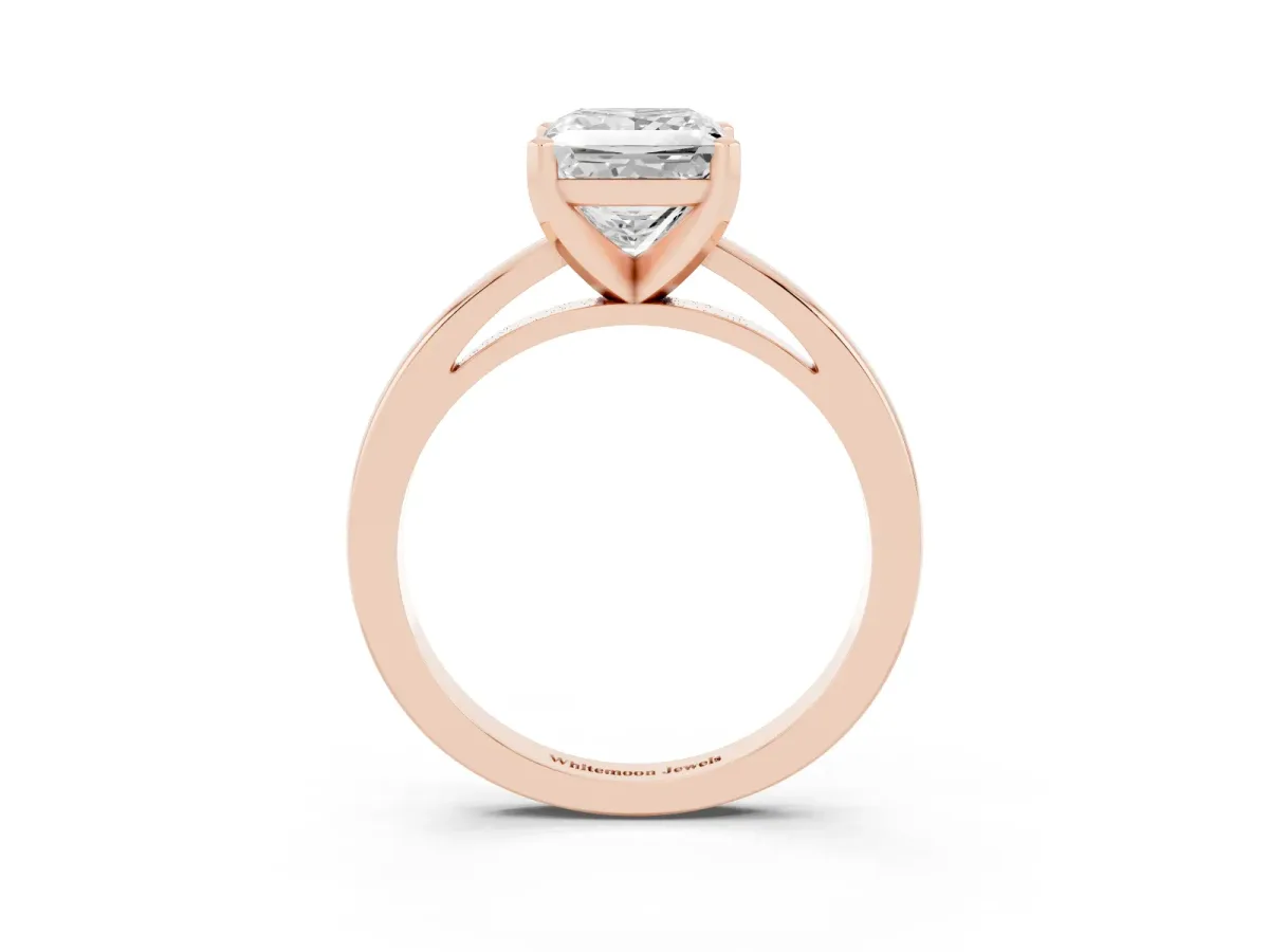 Princess Cut Solitaire Diamond Engagement Ring with Four-Prong Setting on a Classic Band Rose gold