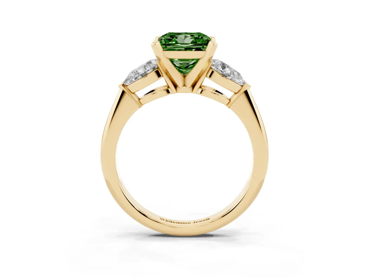 Fancy Green Three-Stone Princess Cut Diamond Ring with Pear Side Stones and Four-Prong Setting Yellow gold