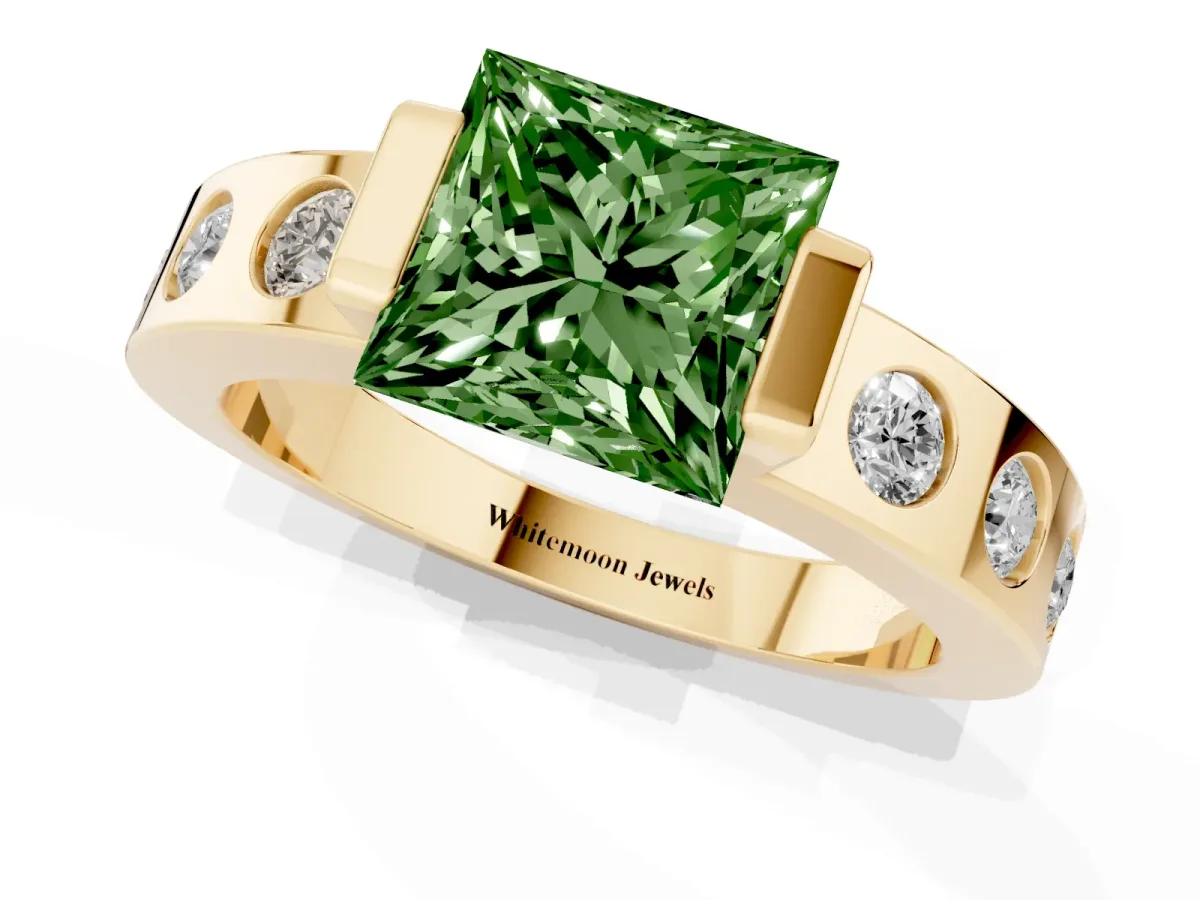 Fancy Green Princess Cut Brilliant Channel-Set Diamond Ring with Bezel Prong Setting Yellow gold
