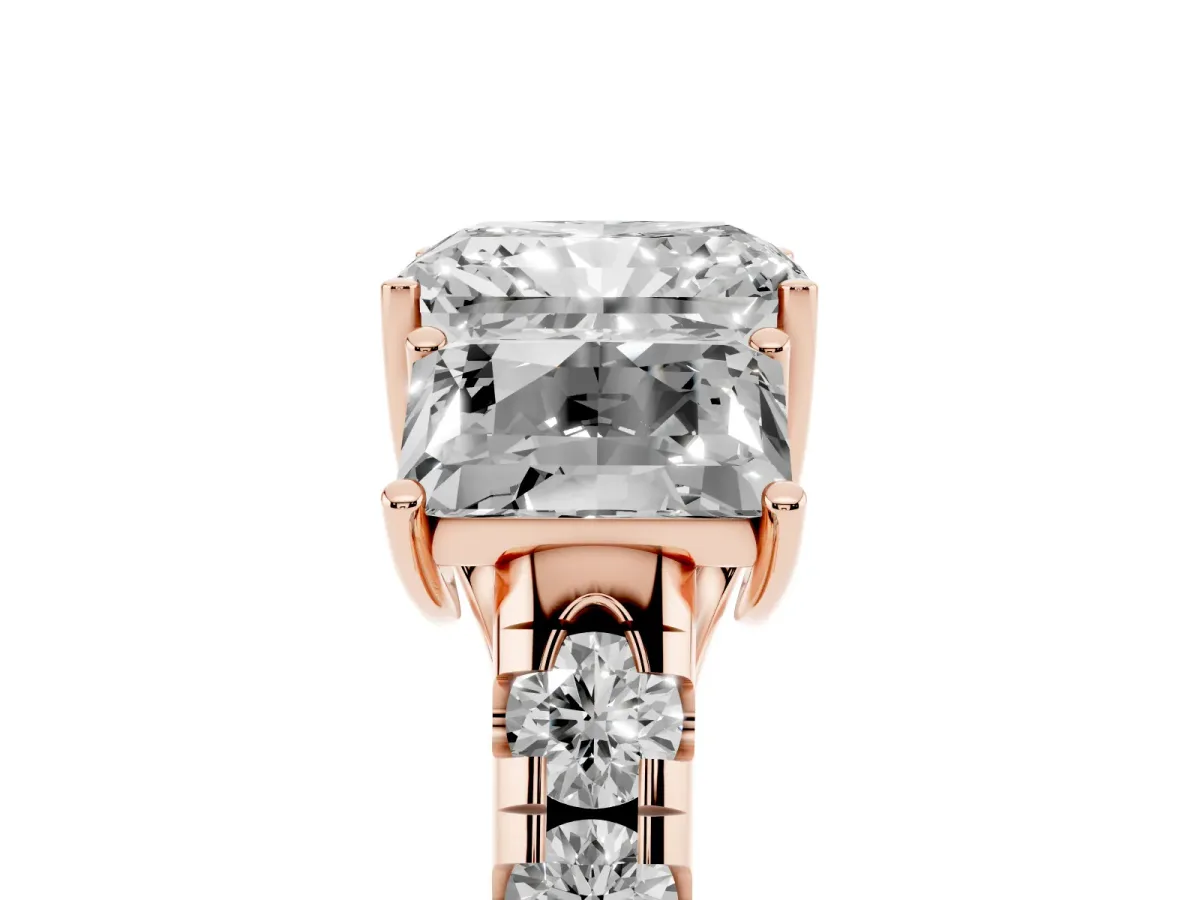 Three-Stone Radiant Cut Diamond Pavé Band with Prong Setting Rose gold