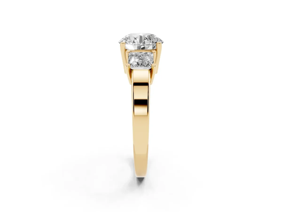 Three-Stone Round Cut Cut Solitaire Ring with Prong Setting Yellow gold
