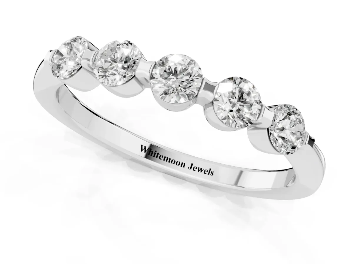 Five-Stone Round Cut Diamond Prong-Set Half Eternity Band White gold