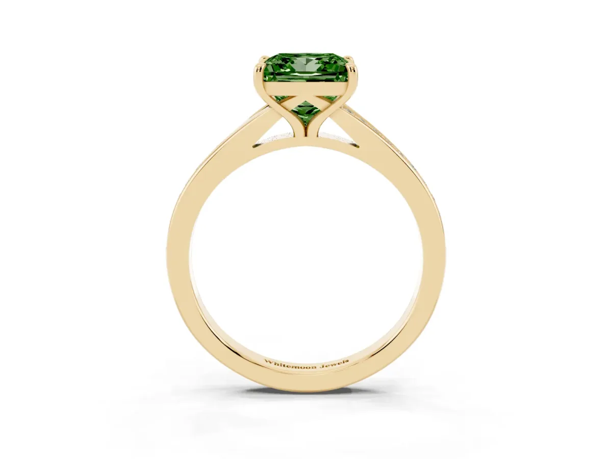 Fancy Green Princess Cut Diamond Solitaire Ring with Pavé Band and Prong Setting Yellow gold