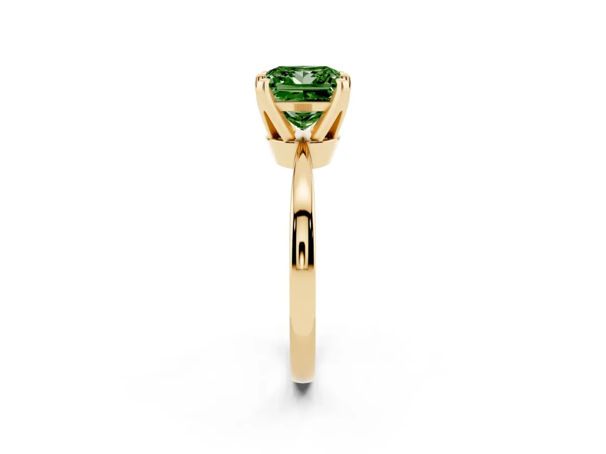 Fancy Green Princess Cut Solitaire Engagement Ring with Six-Prong Setting and Tapered Band Yellow gold