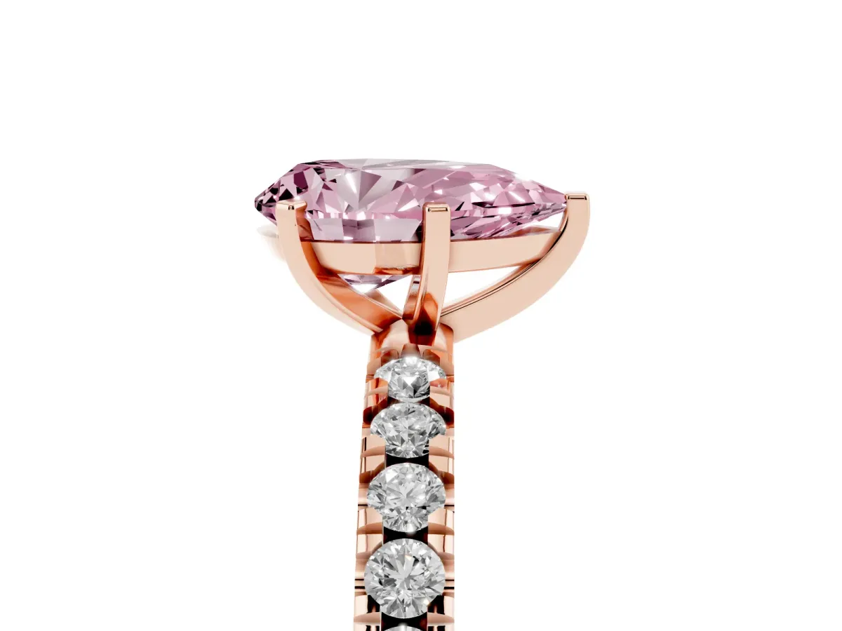 Fancy Pink Pear Cut Diamond Pavé Band Solitaire with Four-Prong Setting Rose gold