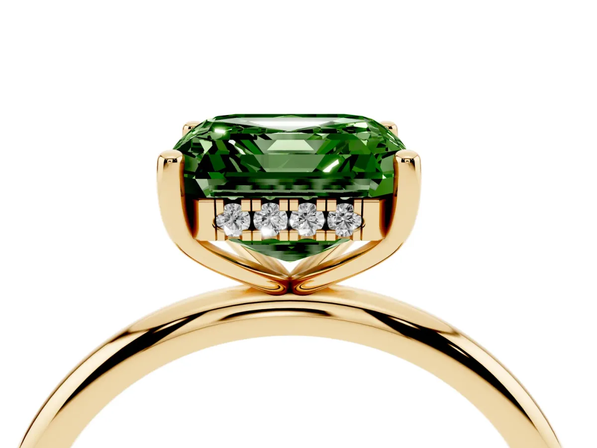 Fancy Green Asscher Cut Cut Solitaire Engagement Ring with Four-Prong Setting and Classic Band Yellow gold