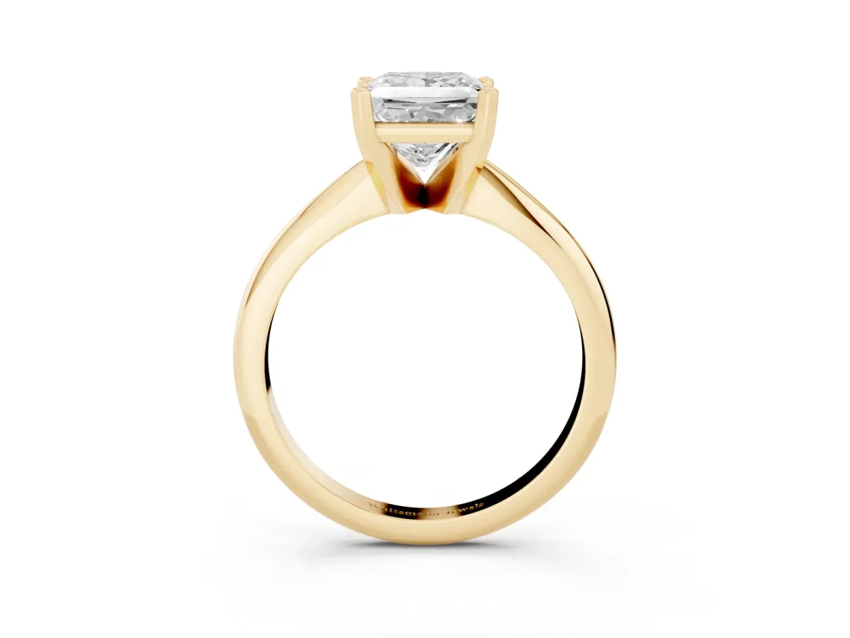 Princess Cut Cut Solitaire Ring with Four-Prong Setting on a Classic Band Yellow gold