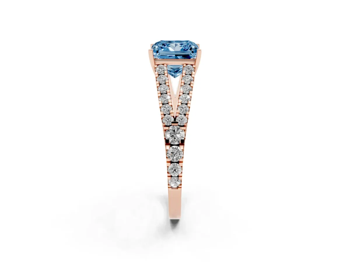 Fancy Blue Princess Cut Diamond Split Shank Pavé Engagement Ring with Four-Prong Setting Rose gold