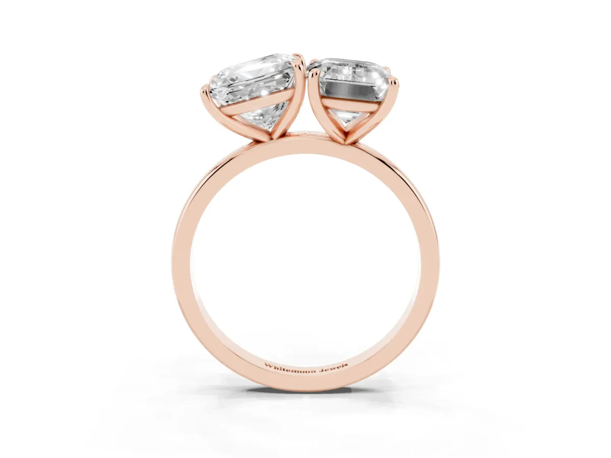 Princess Cut and Emerald Cut Toi Moi Ring with Prong Setting Rose gold