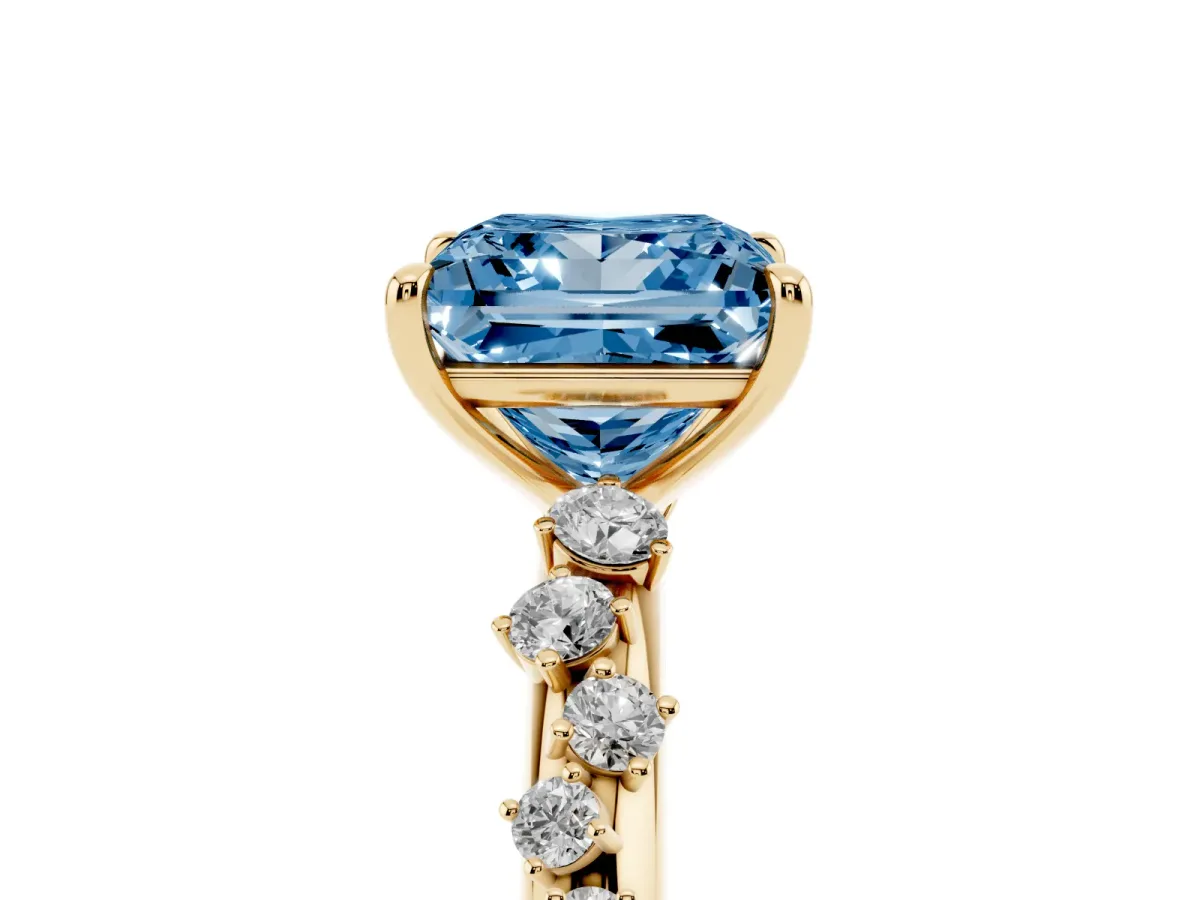 Fancy Blue Princess Cut Diamond Cluster Prong-Set Solitaire Ring Yellow gold