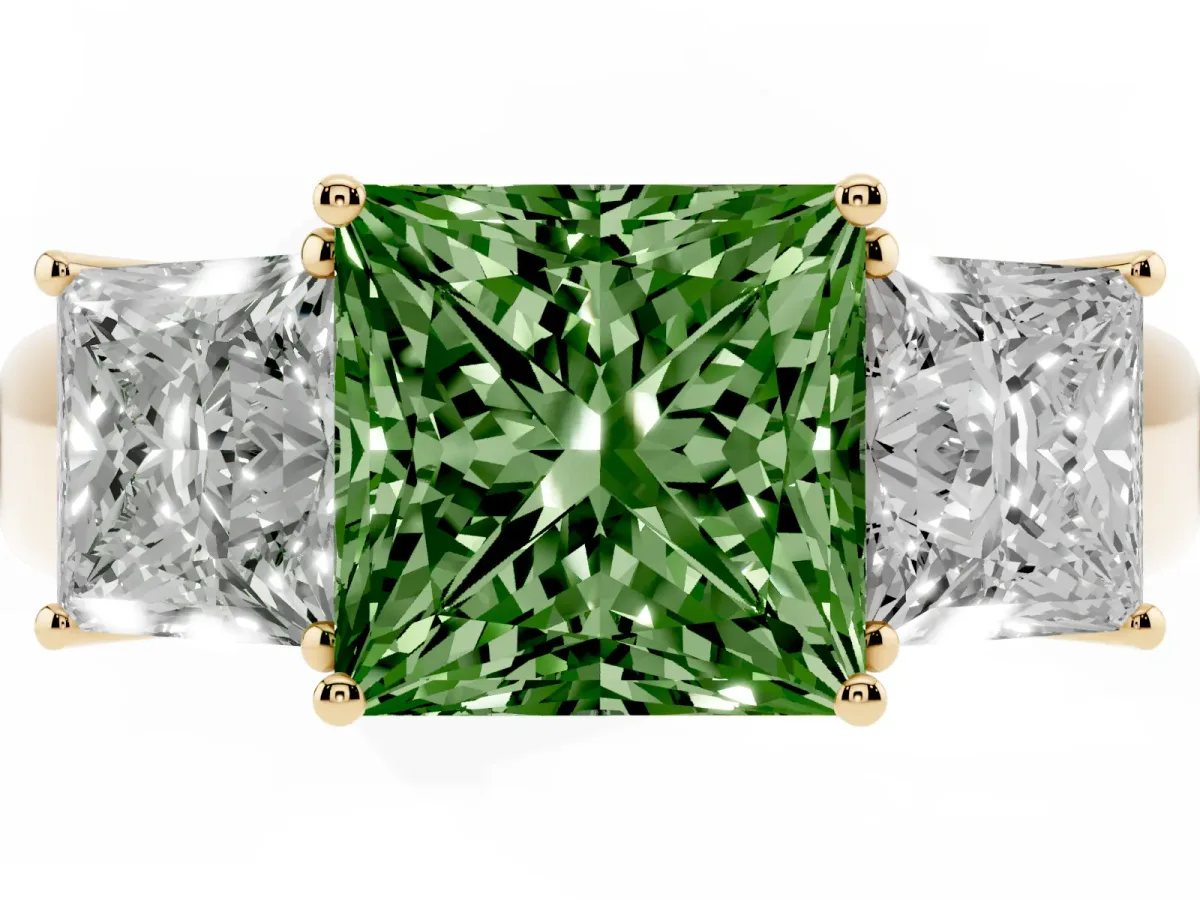 Fancy Green Three-Stone Princess Cut Cut Diamond Ring with Prong Setting and Classic Band Yellow gold