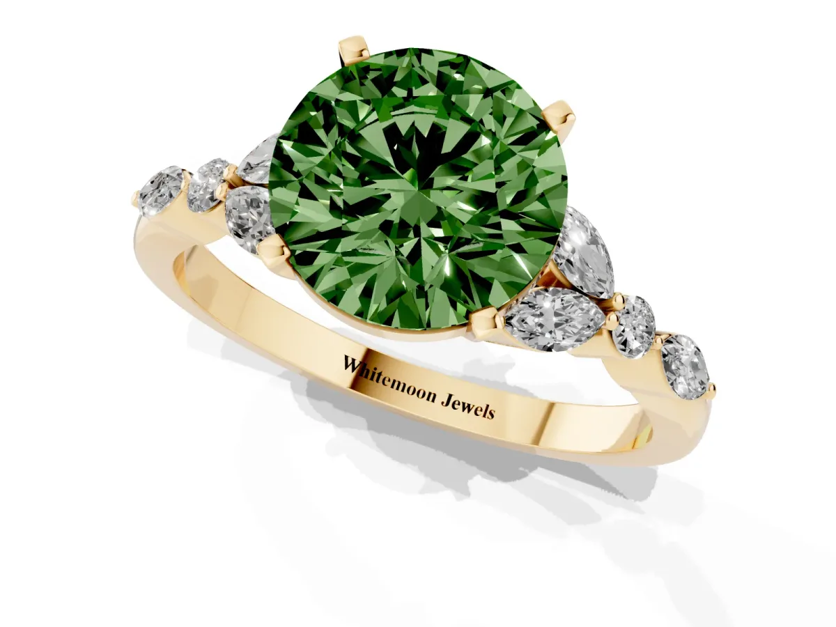 Fancy Green Round Cut Diamond Solitaire Ring with Side Stones and Four-Prong Setting Yellow gold