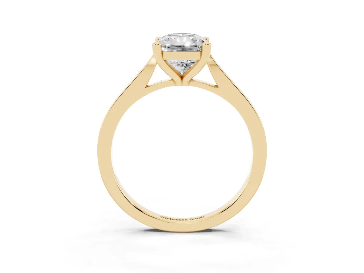 Radiant Cut Solitaire Diamond Ring with Four-Prong Setting and Tapered Band Yellow gold