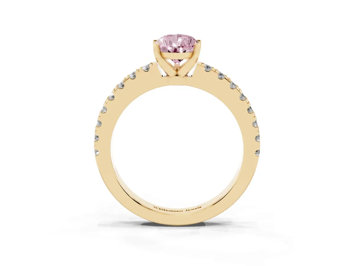 Fancy Pink Pear Cut Solitaire Diamond with Pavé Band and Four-Prong Setting Yellow gold