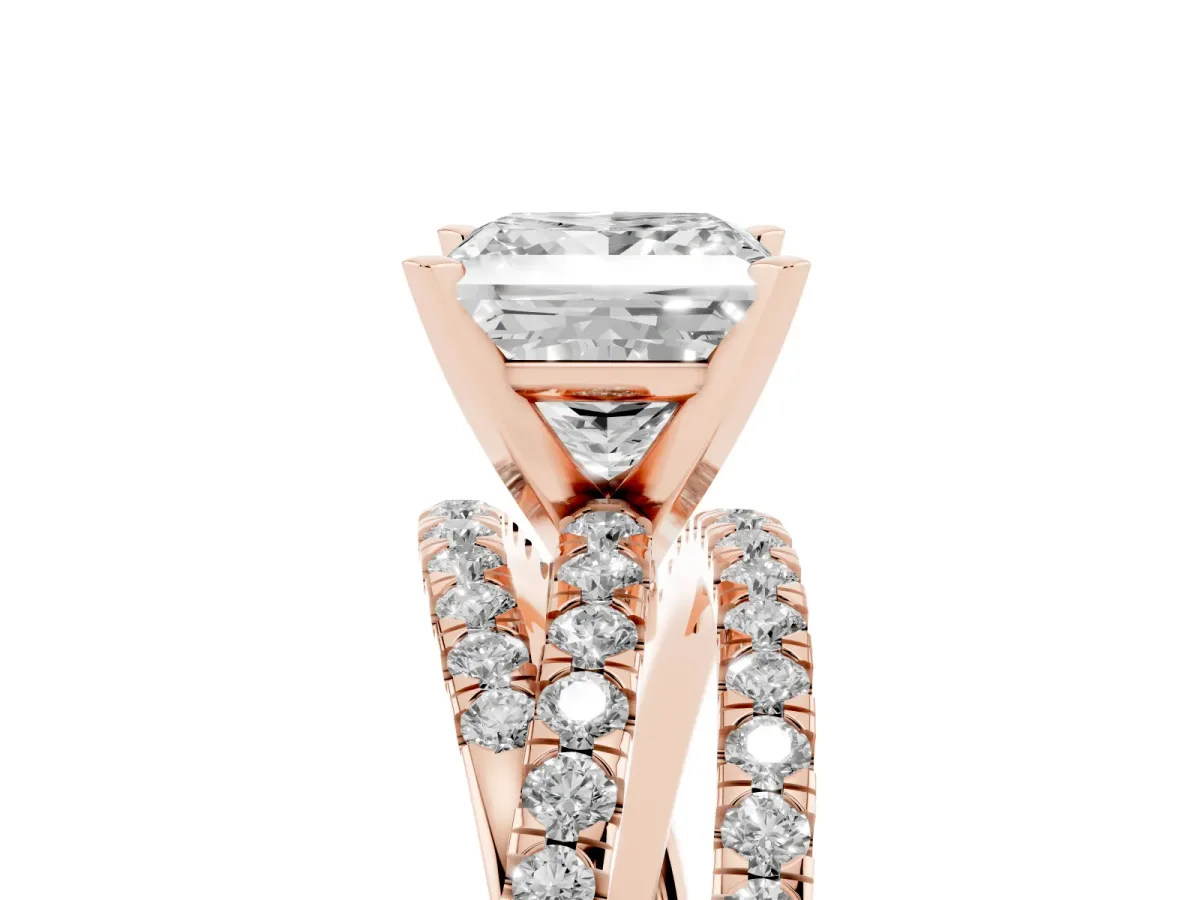 Princess Cut Solitaire Twist Band with Pavé Setting and Four-Prong Setting Rose gold
