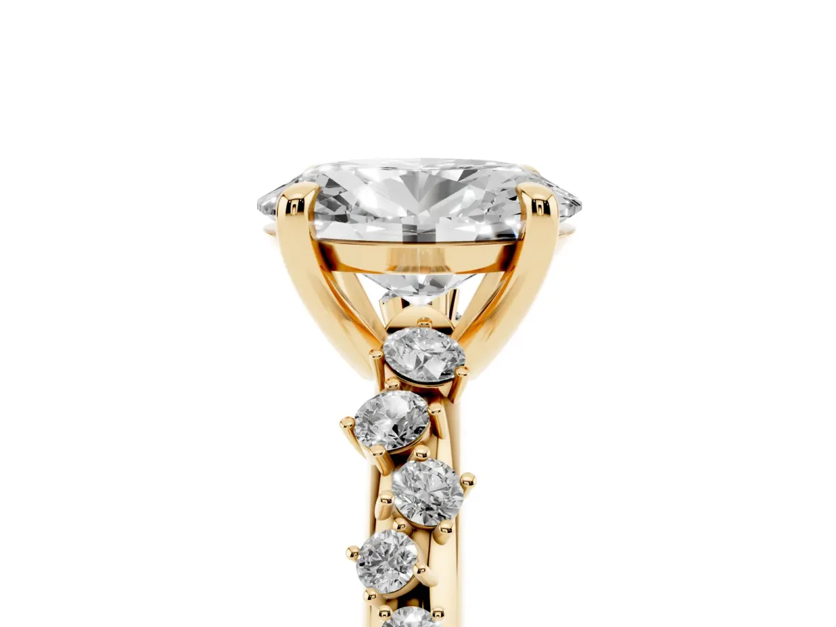 Oval Cut Cut Diamond Vine Band with Four-Prong Setting Yellow gold