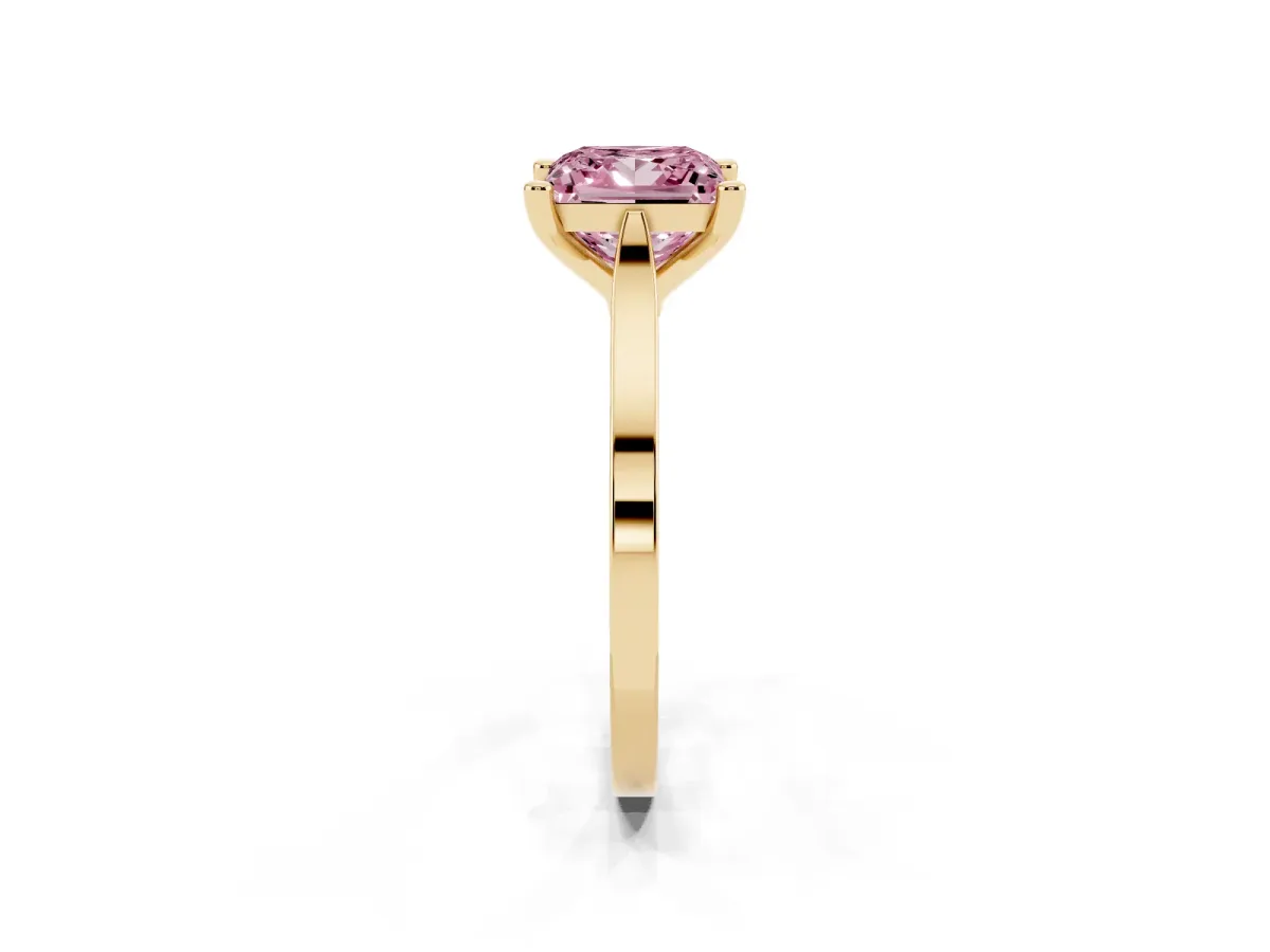 Fancy Pink Princess Cut Solitaire Diamond Ring with Four-Prong Setting and Tapered Band Yellow gold